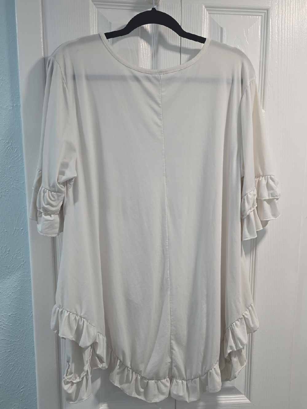 Women’s White Ruffle Sleeve High-Low Top - Picture 8 of 11